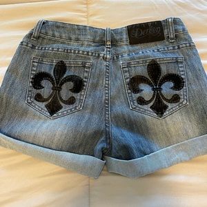 Dereon size 5/6 jean shorts